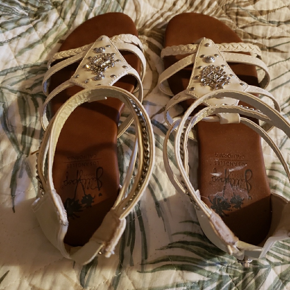 Summer sandals